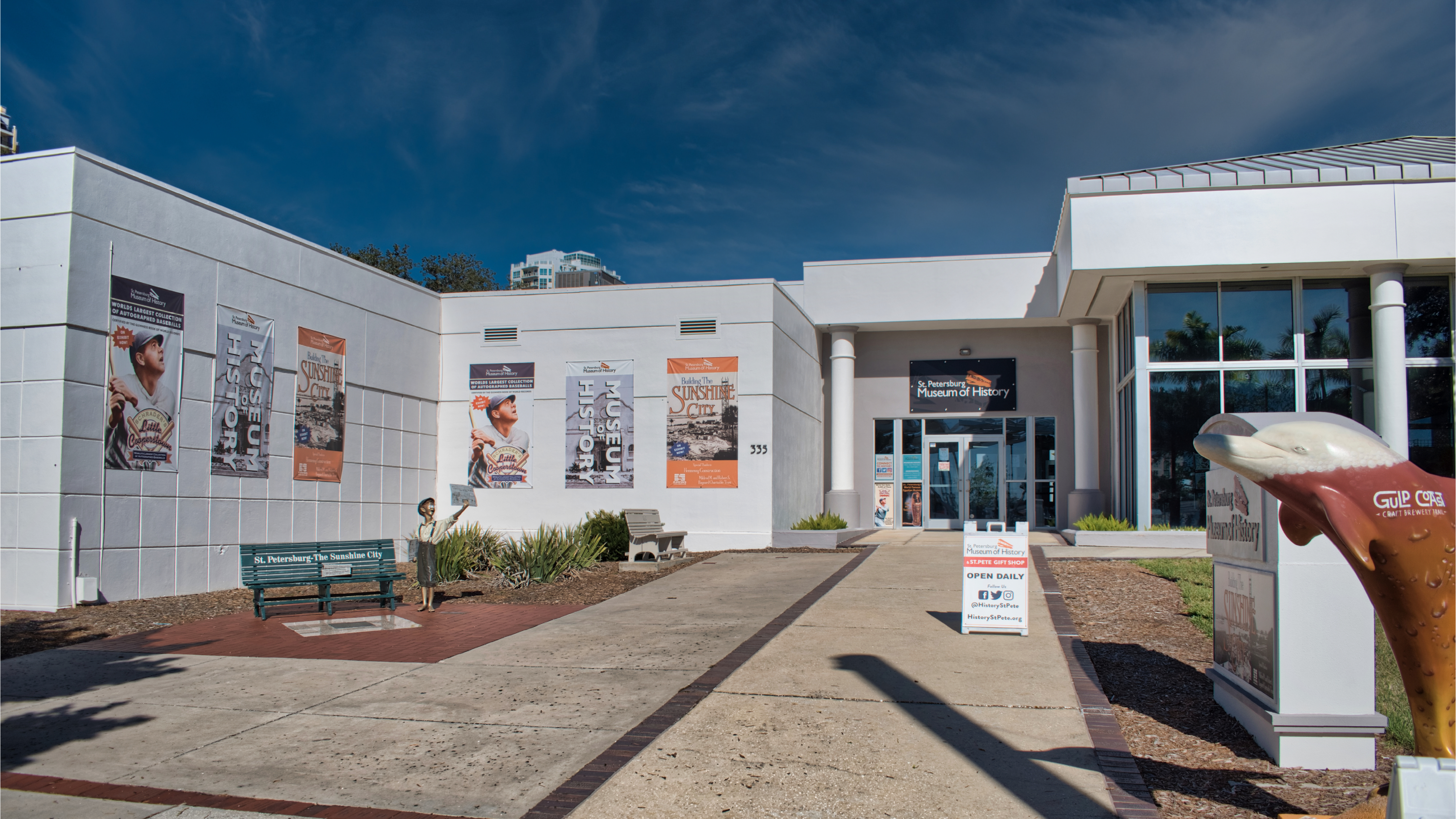 The entrance of St. Pete Museum of History