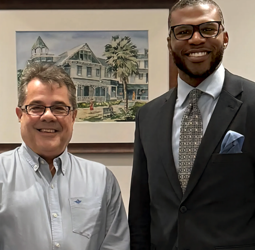 Rui Farias and St. Petersburg City Councilmember, Corey Givens stand together at the RadioStPete studio