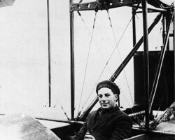 Tony Jannus at the controls of Benoist AirBoat No. 43, c. 1914. Tony Jannus at the controls of Benoist AirBoat No. 43, c. 1914.