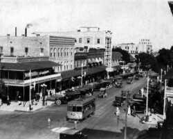 Central Ave at 2nd St, looking east. c. 1926 Central Ave at 2nd St, looking east. c. 1926