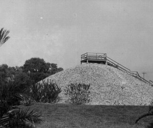 Shell Mound by Mound Park Hospital. c. 1915