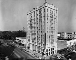 First Federal building, at the beginning of addition construction. Williams Park in background. c. 1957 First Federal building, at the beginning of addition construction. Williams Park in background. c. 1957