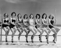 Webb's City poster girls at Spa Beach, c. 1946.