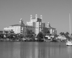 Don CeSar, seen from McPherson Bayou. December 2002. Don CeSar, seen from McPherson Bayou. December 2002.